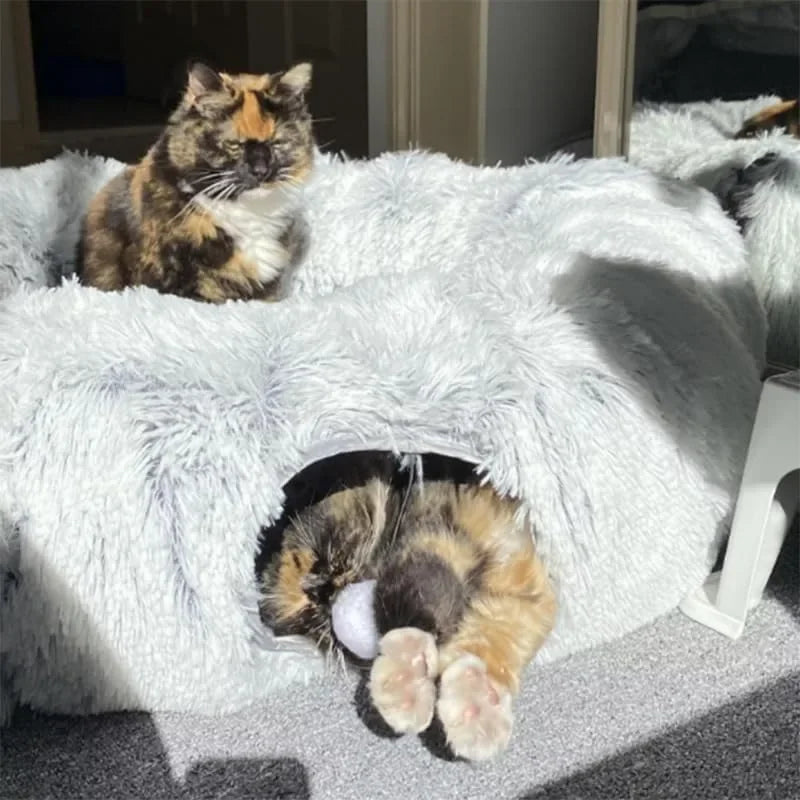 Plush Cat Tunnel Bed – Cozy Donut Bed with Peephole - Pawfectly Heaven